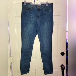 Universal Thread, size 16L (long), skinny jean